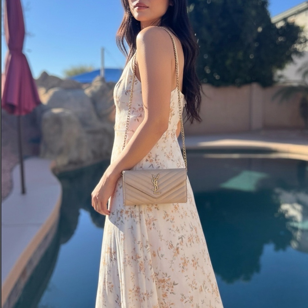 Yves Saint Laurent Cream Quilted Clutch with Gold Chain - Picture 15 of 15